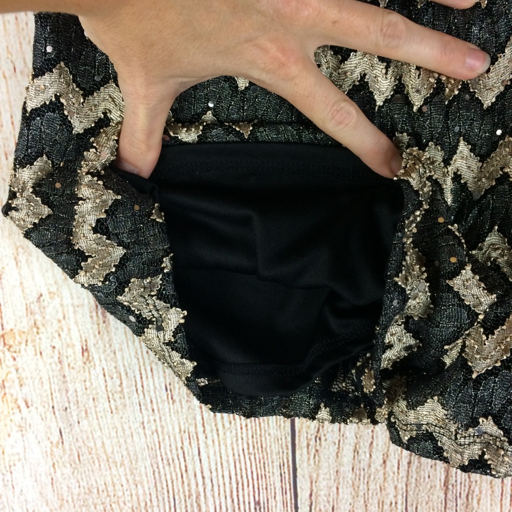 Bebop Chevron Pattern Sequin Shorts Sz M - Picture 4 of 5
